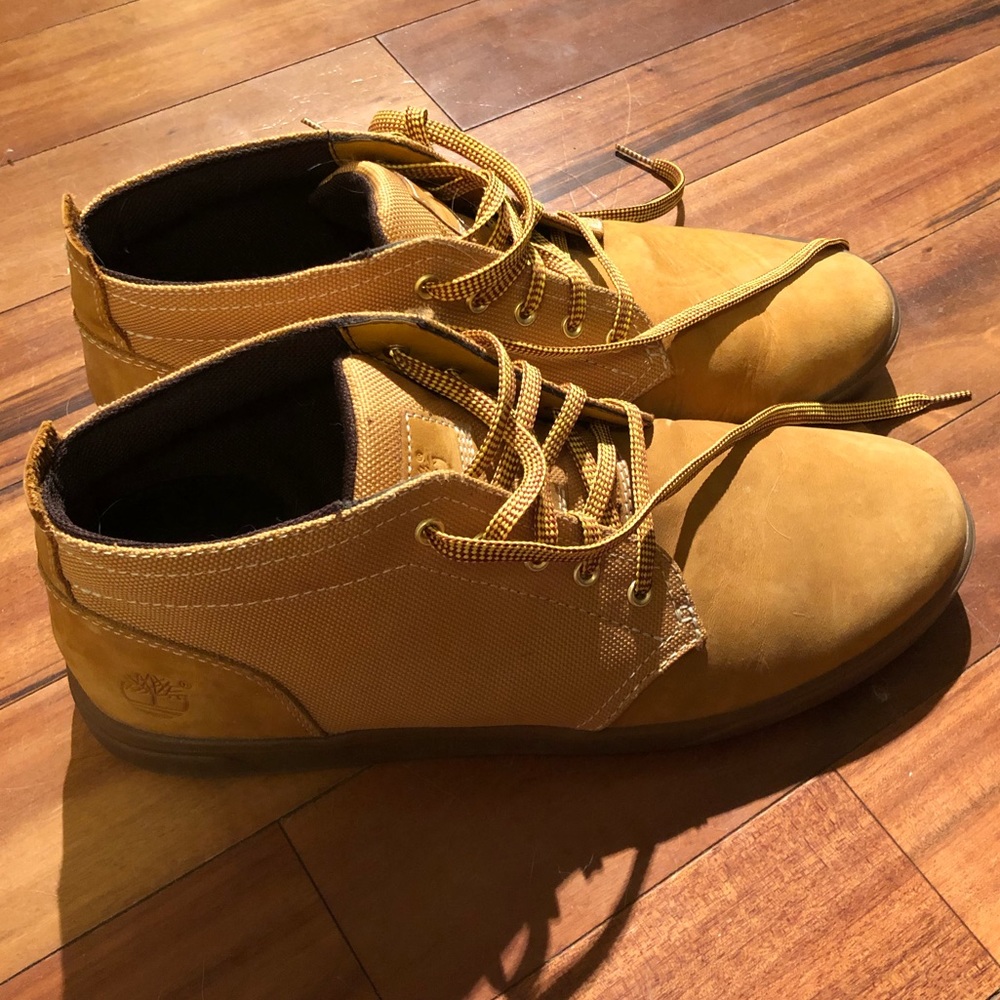 Timberland Baynam & Leather Chukka Boots